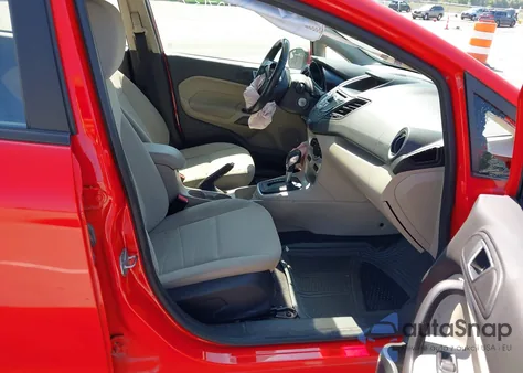 2014 Ford Fiesta Se z USA, uszkodzony, nr VIN 3FADP4EJ8EM190131